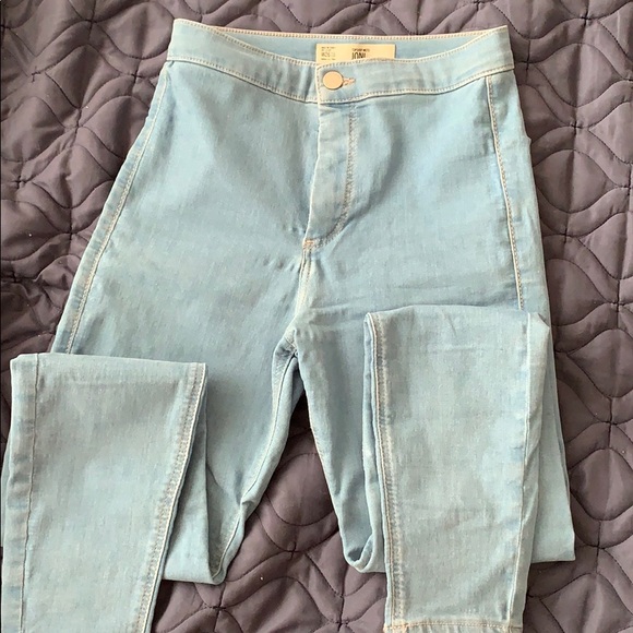 Jeans - Picture 1 of 2